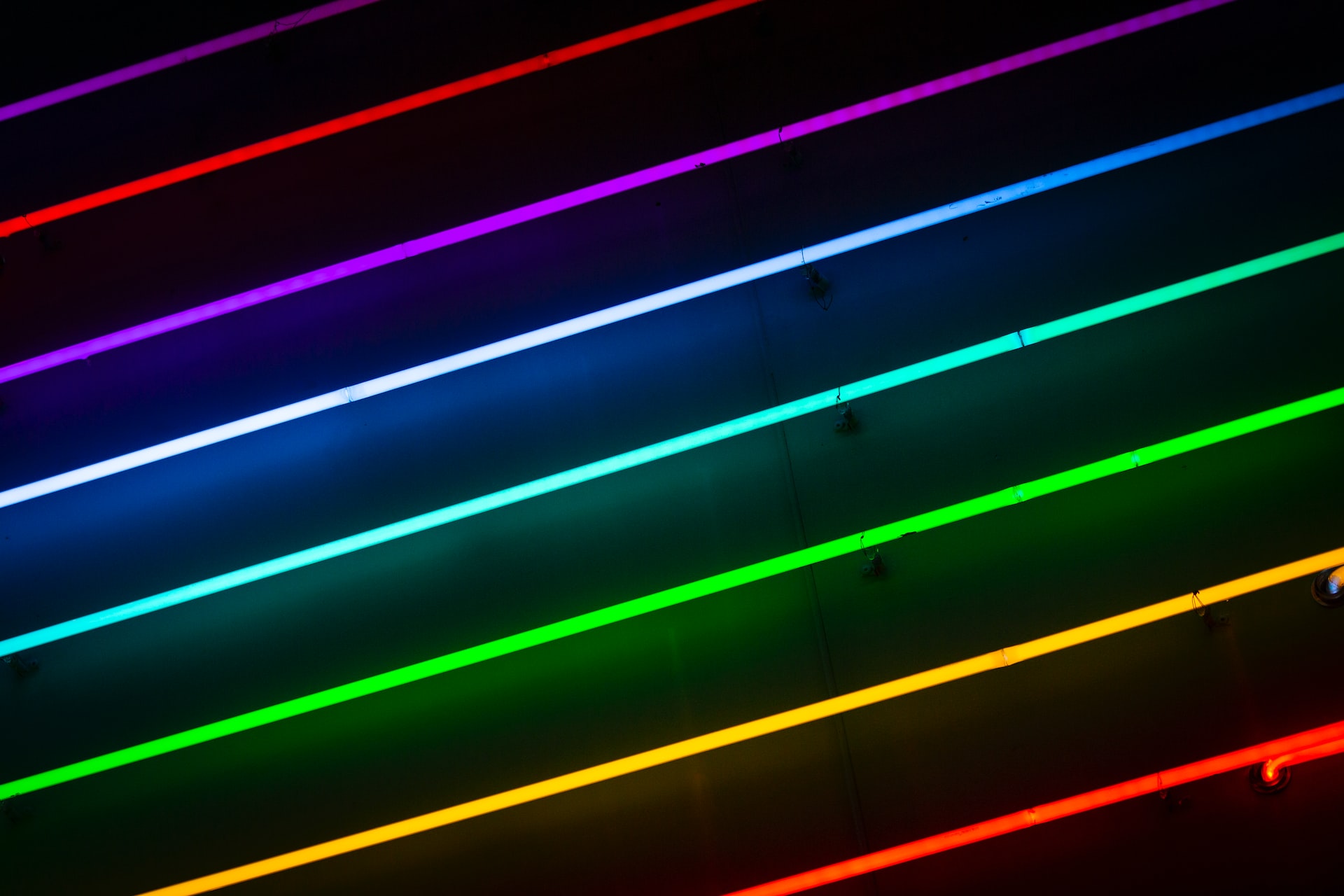 Neon Text Effect – Pure CSS 3